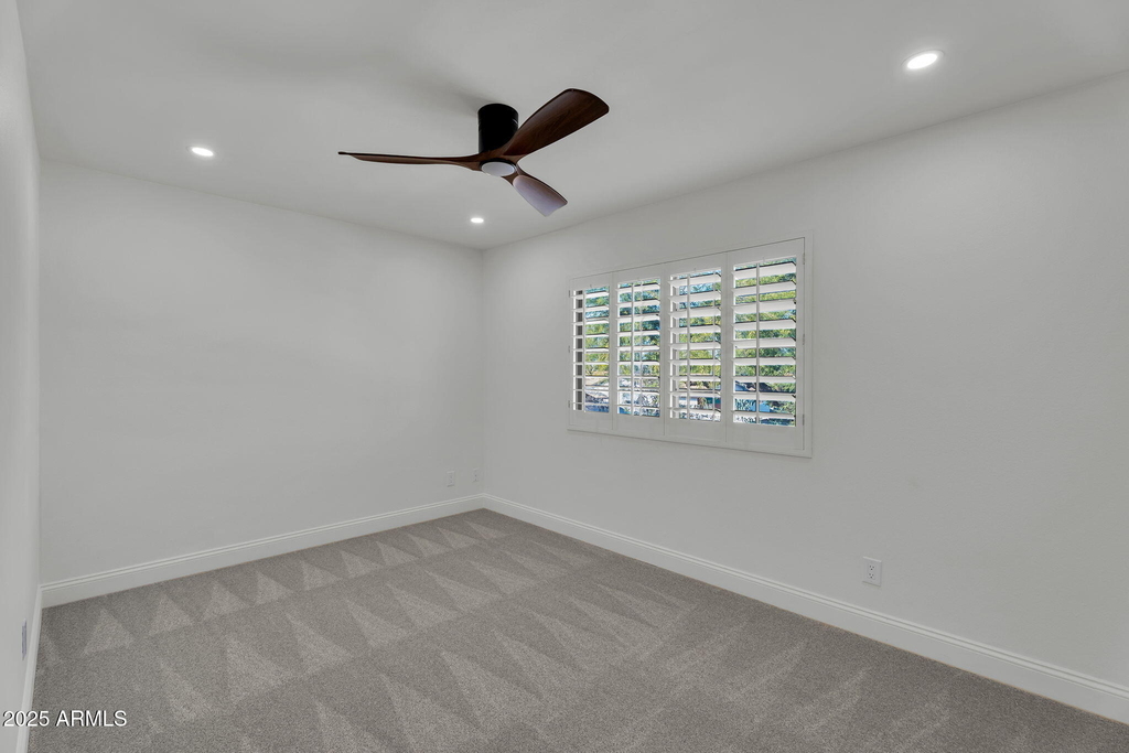 2542 W Nopal Avenue - Photo 35