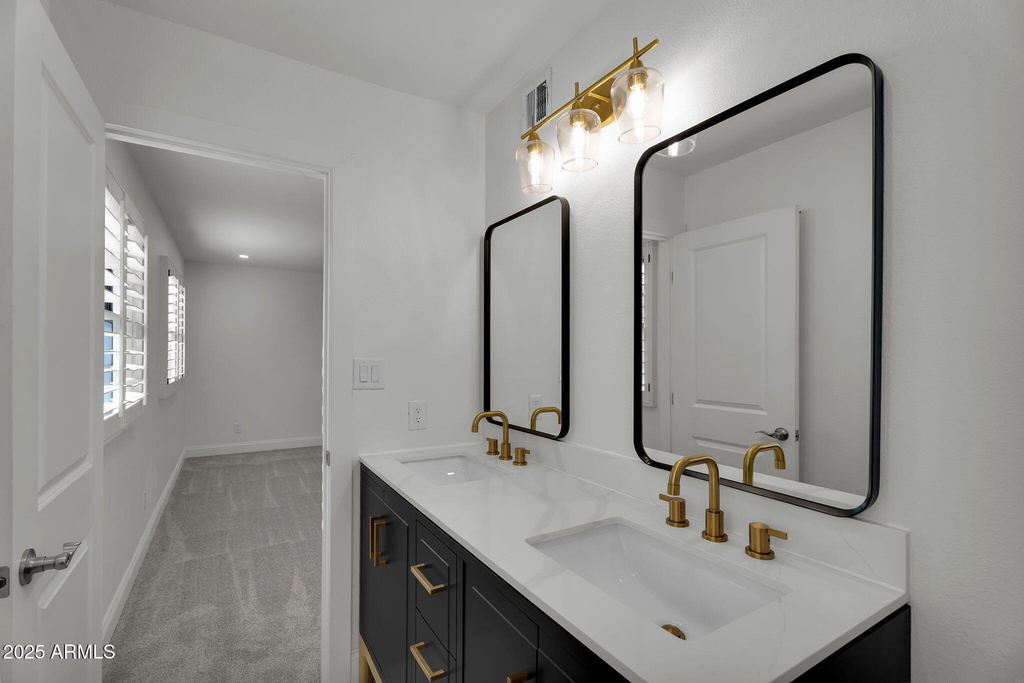 2542 W Nopal Avenue - Photo 29