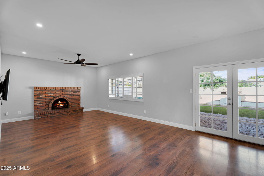 2542 W Nopal Avenue - Photo 13