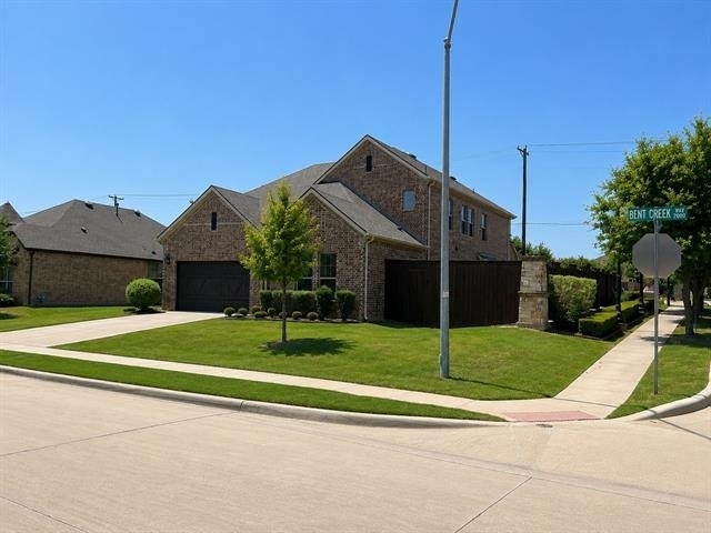 2000 Bent Creek Way - Photo 2