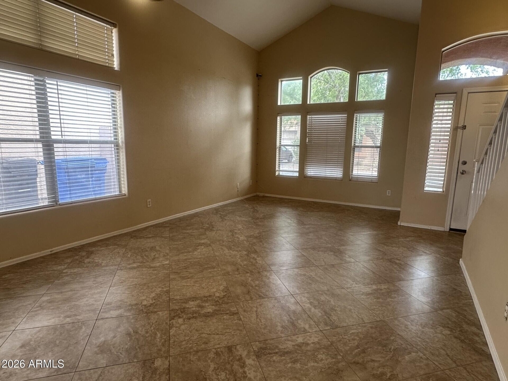 8927 E Crescent Avenue - Photo 9