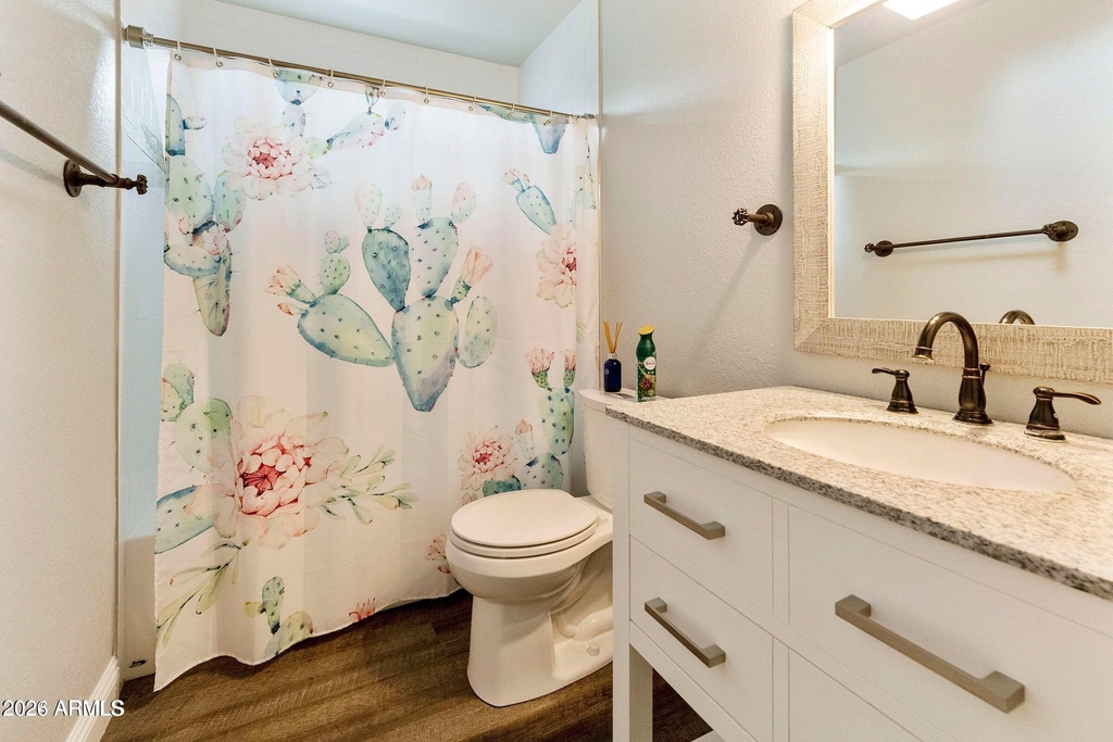 1749 N Ricardo -- - Photo 19