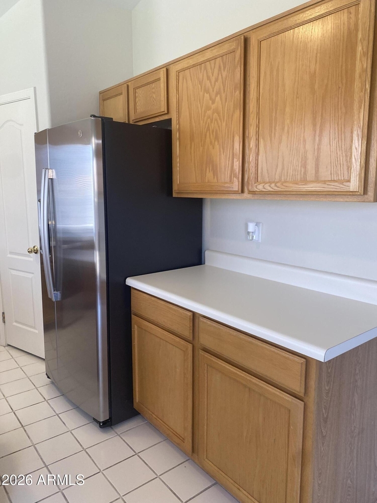 1704 E Pontiac Drive - Photo 6