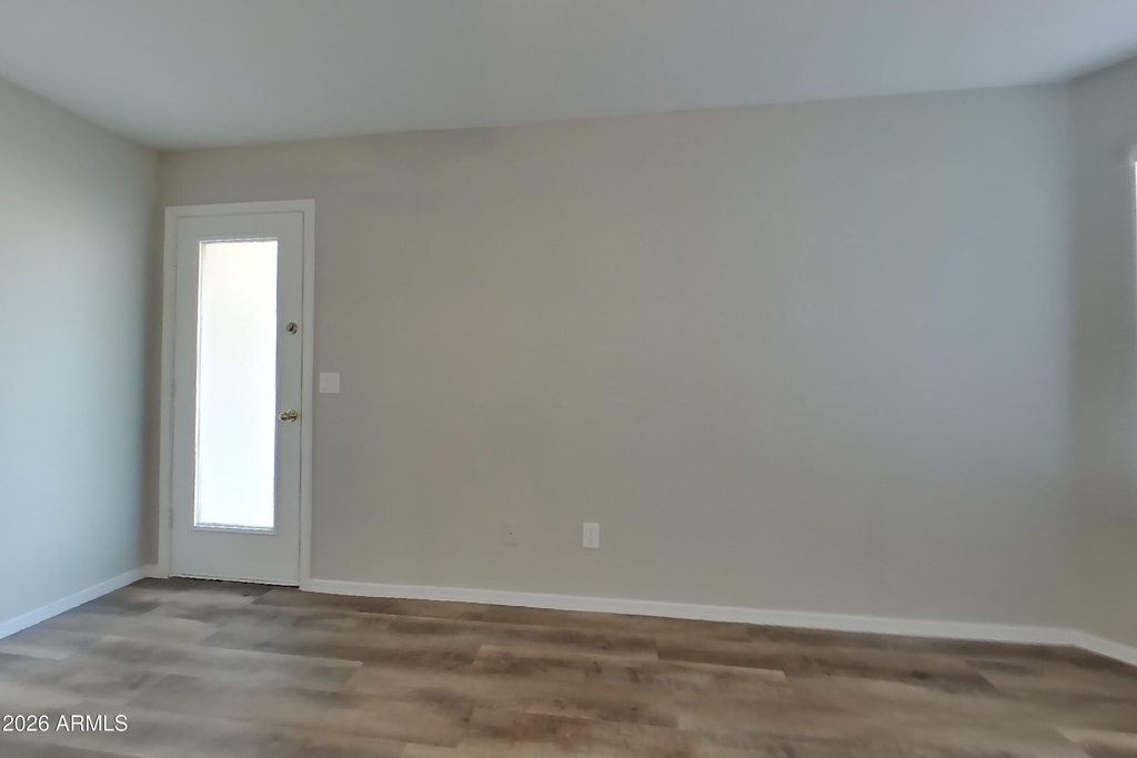 3624 S 71st Drive - Photo 4