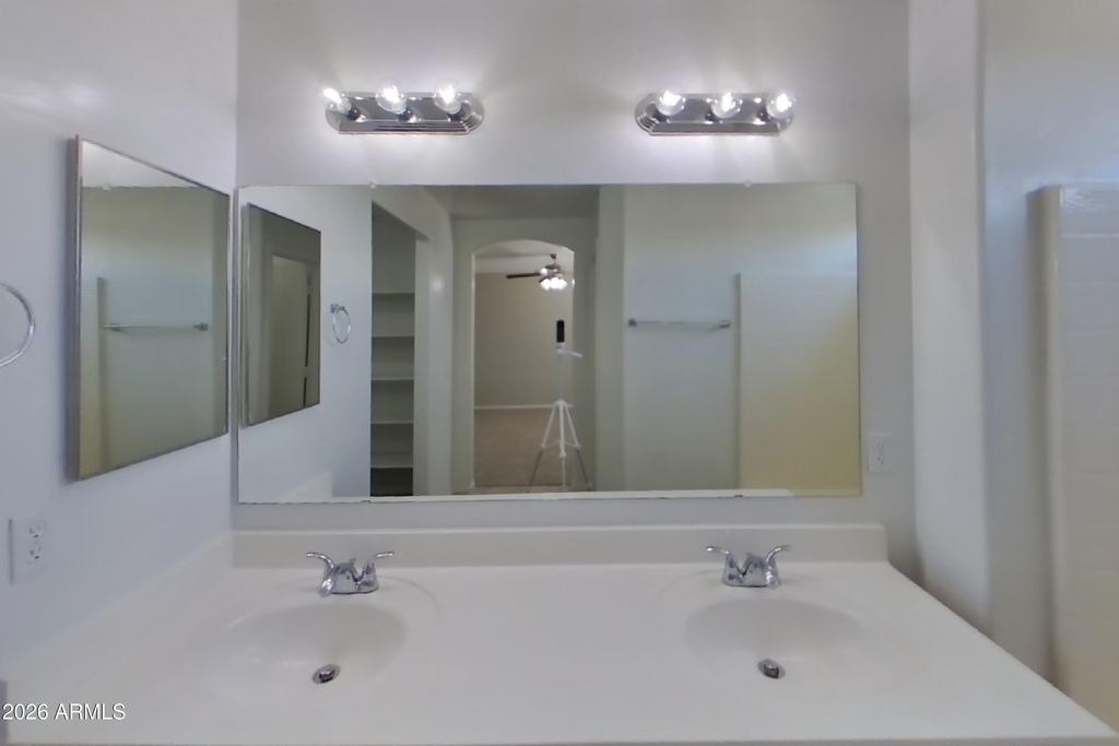 15072 W Buchanan Street - Photo 8