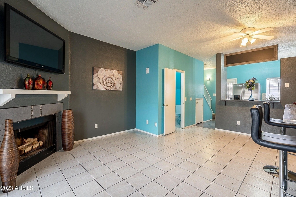 18616 N 34th Avenue - Photo 4