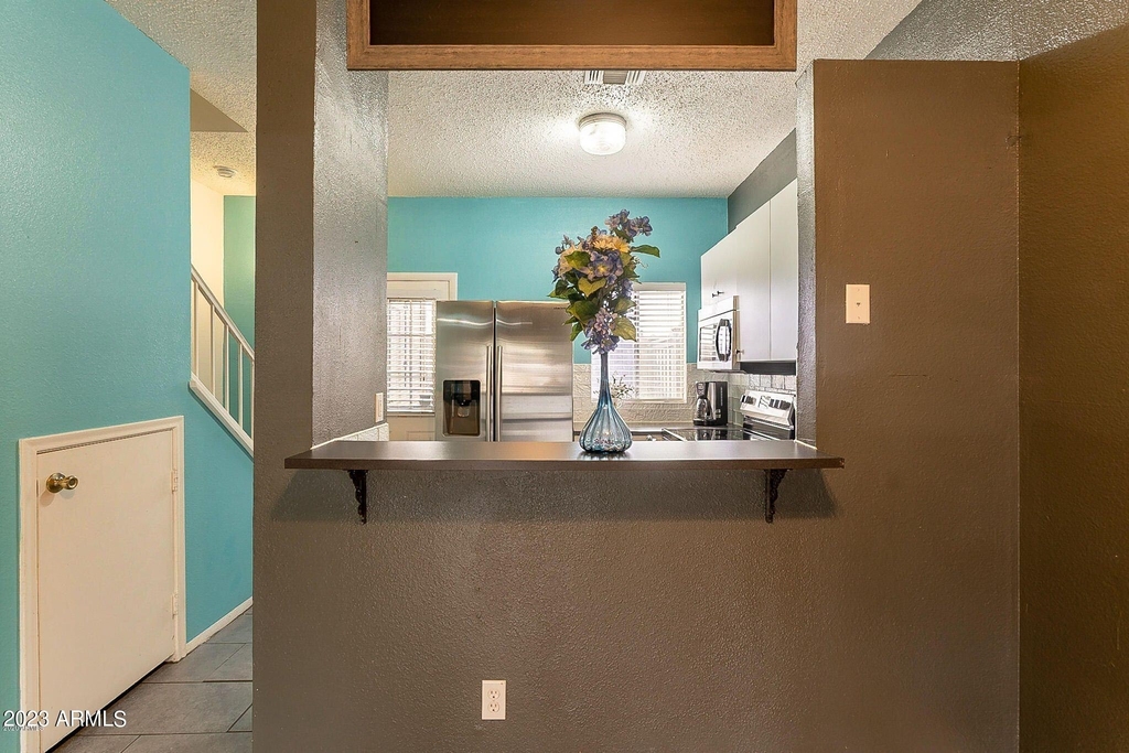 18616 N 34th Avenue - Photo 7