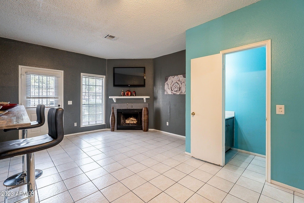 18616 N 34th Avenue - Photo 6