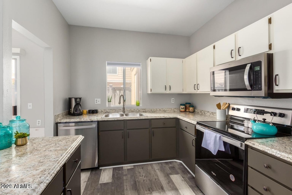 3320 W Mcrae Way - Photo 10