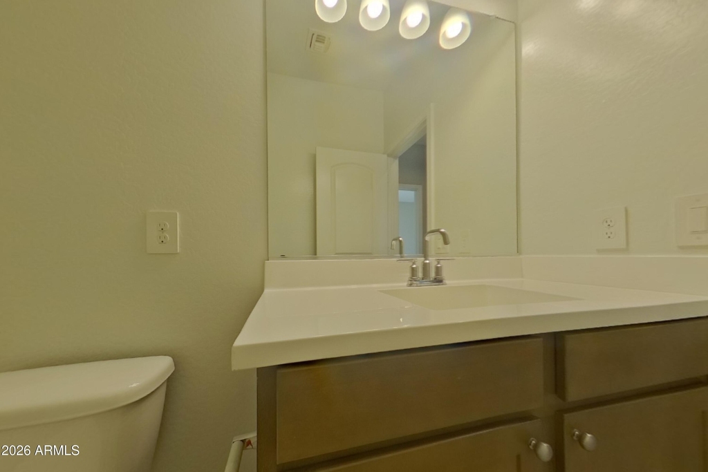 30033 W Cheery Lynn Road - Photo 15