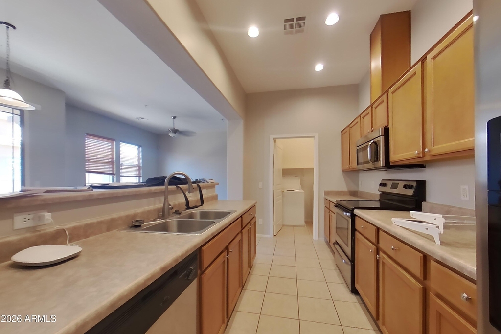 1225 N 36th Street - Photo 4