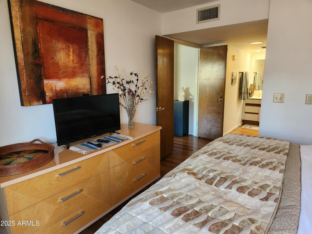 7557 N Dreamy Draw Drive - Photo 16