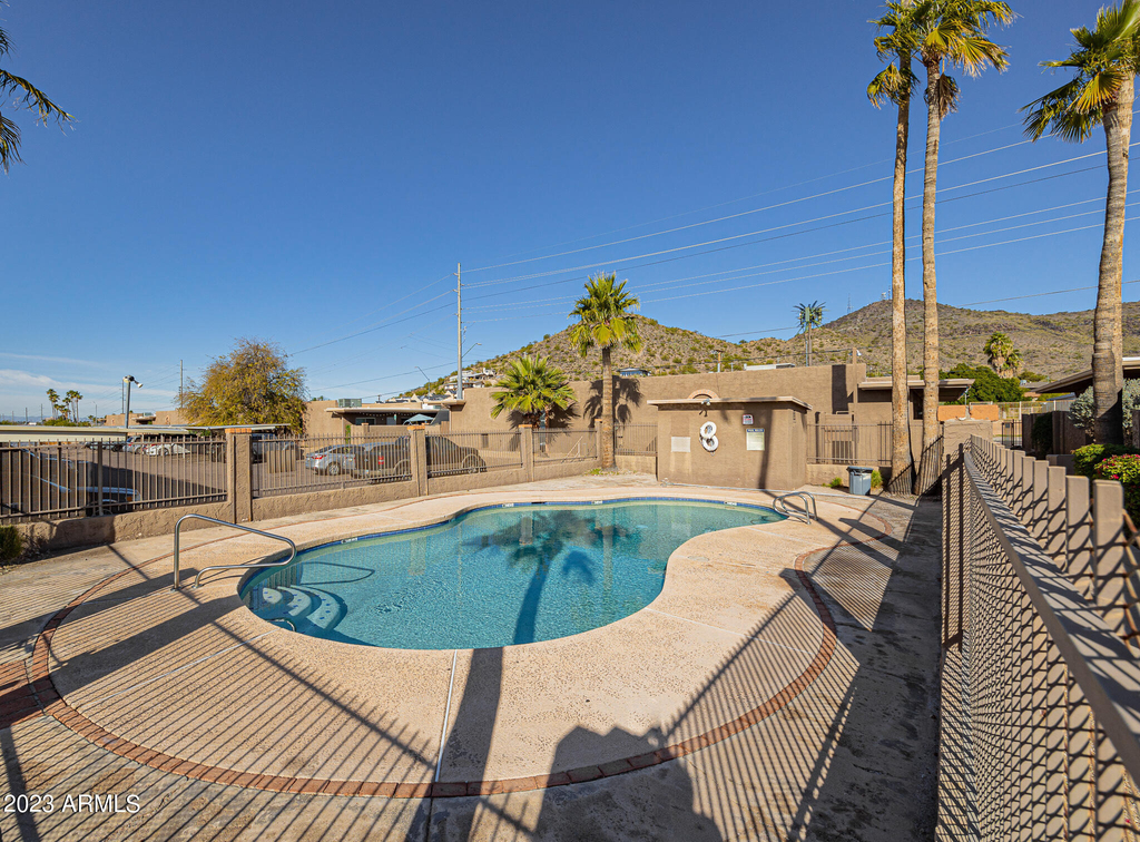 925 W Peoria Avenue - Photo 17