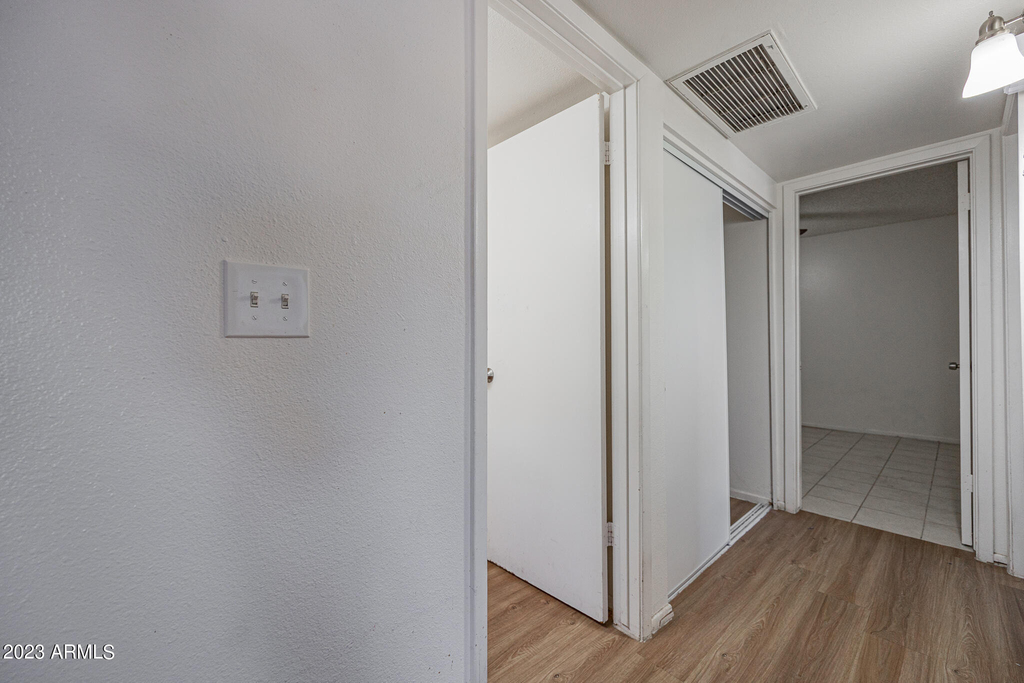 925 W Peoria Avenue - Photo 7