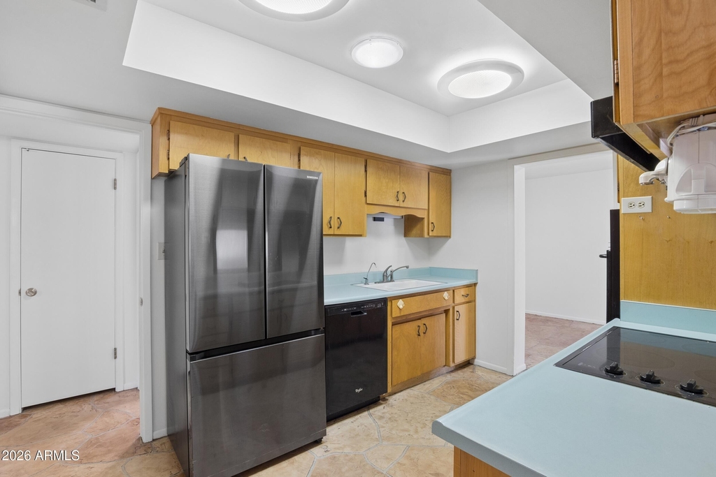 1014 E Balboa Circle - Photo 35