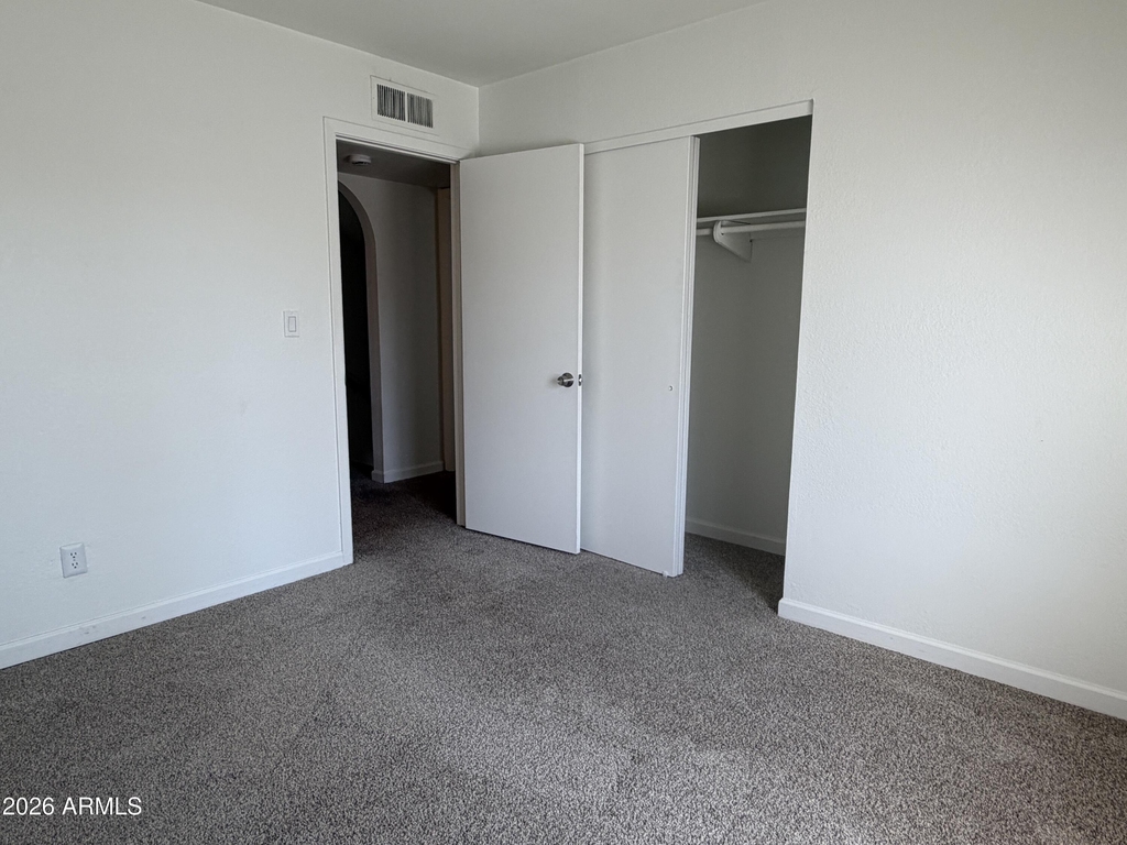 730 E Eugie Avenue - Photo 6