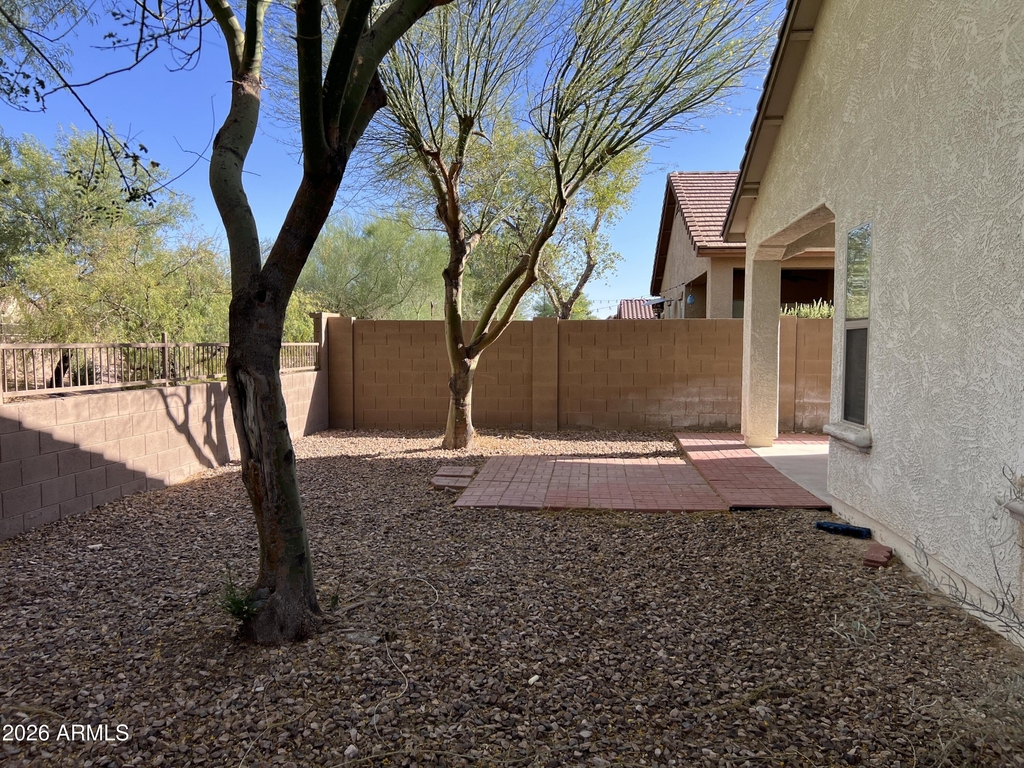 2381 N Monticello Drive - Photo 17