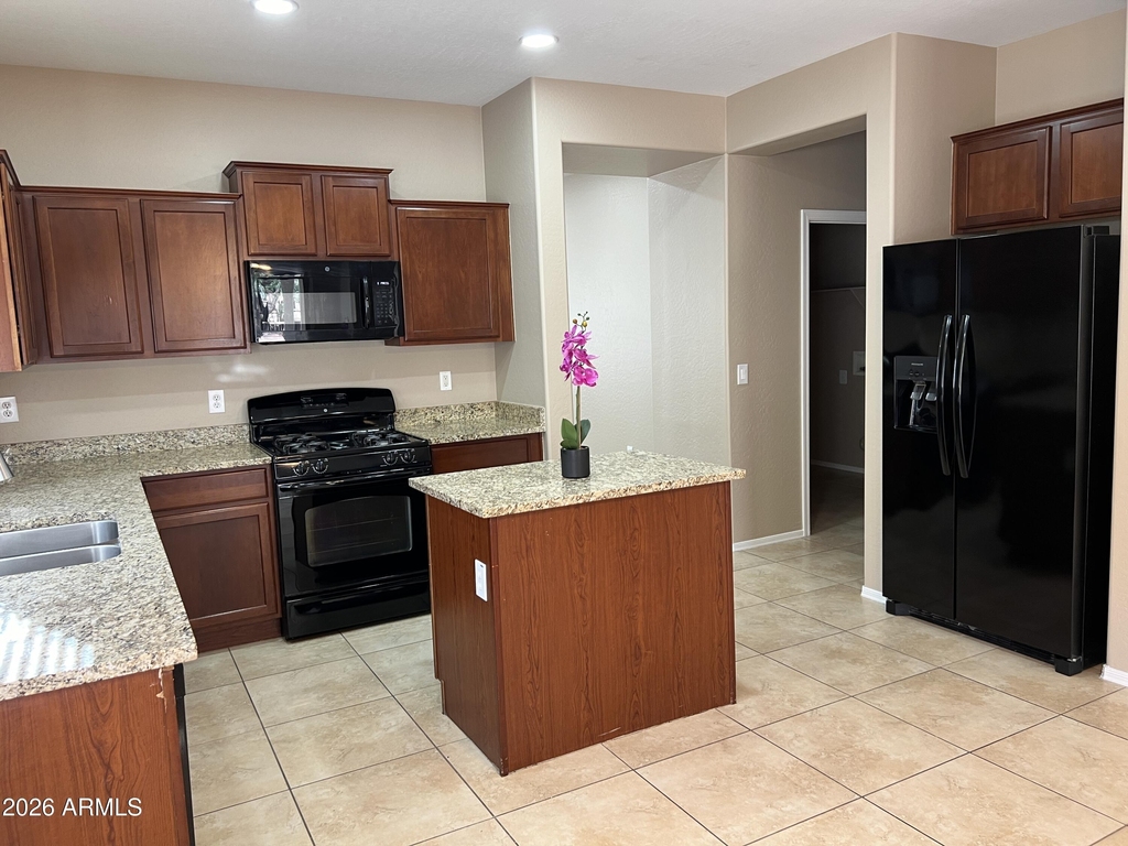 2381 N Monticello Drive - Photo 3