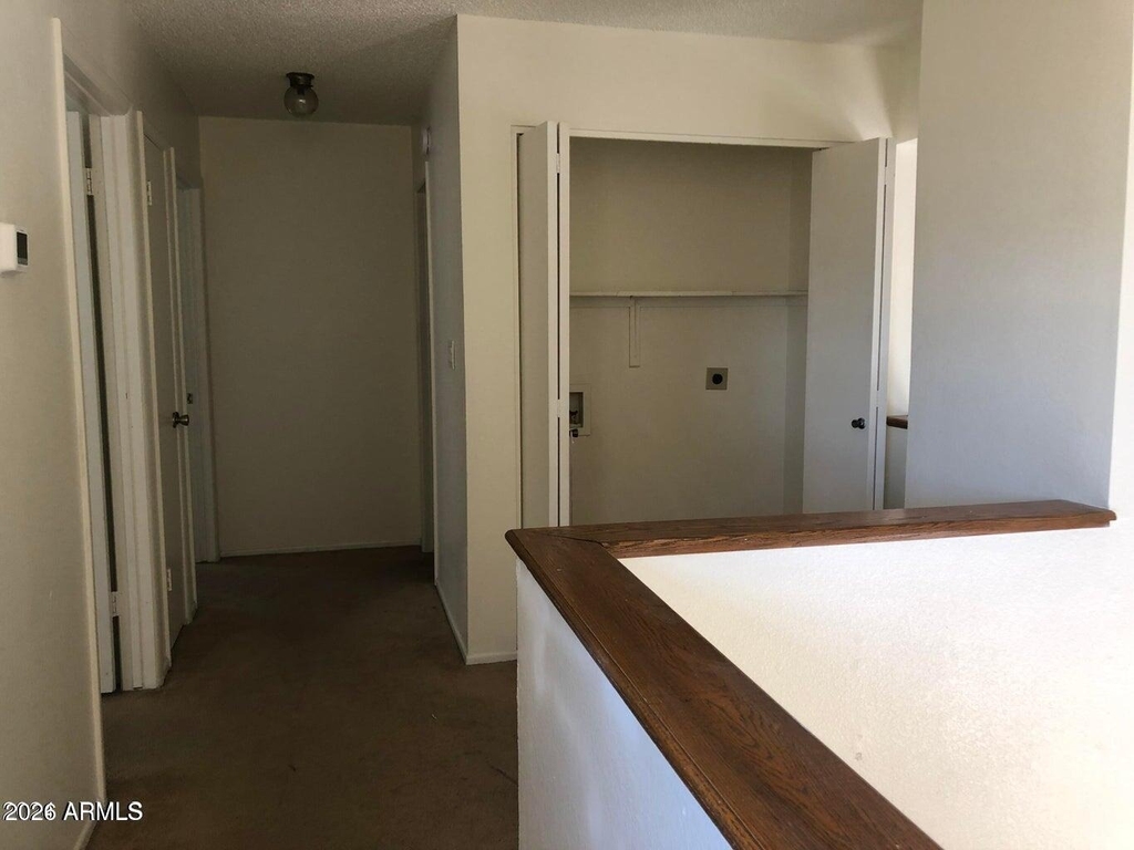 711 N Country Club Way - Photo 4