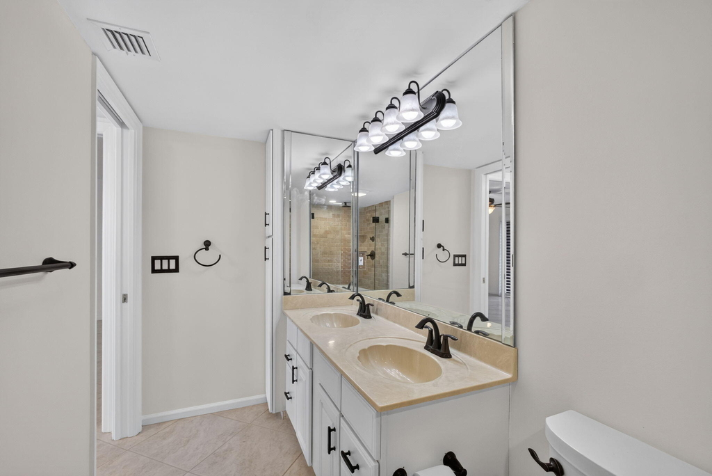 313 Lake Circle - Photo 21