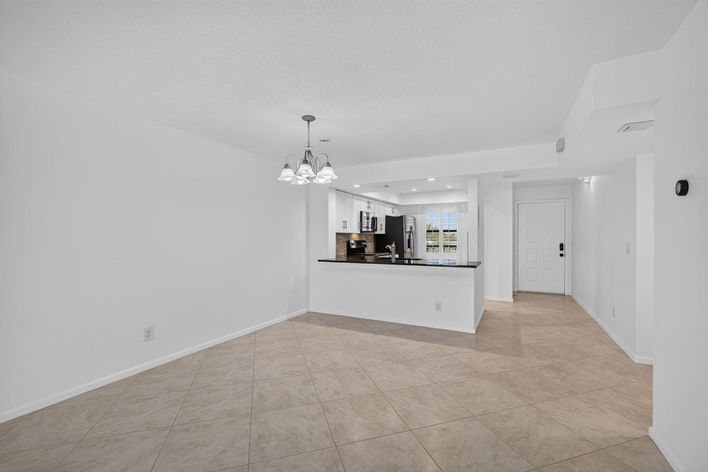 313 Lake Circle - Photo 16