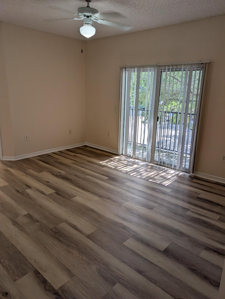 350 Crestwood Circle - Photo 20