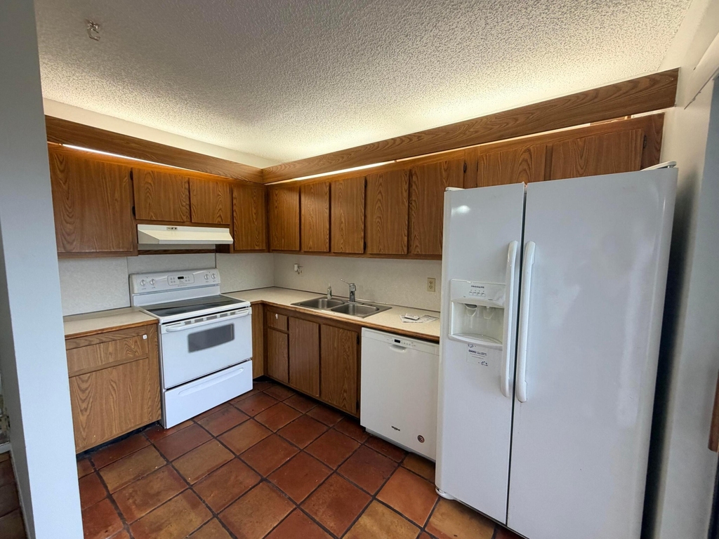 37 Lake Arbor Drive - Photo 9
