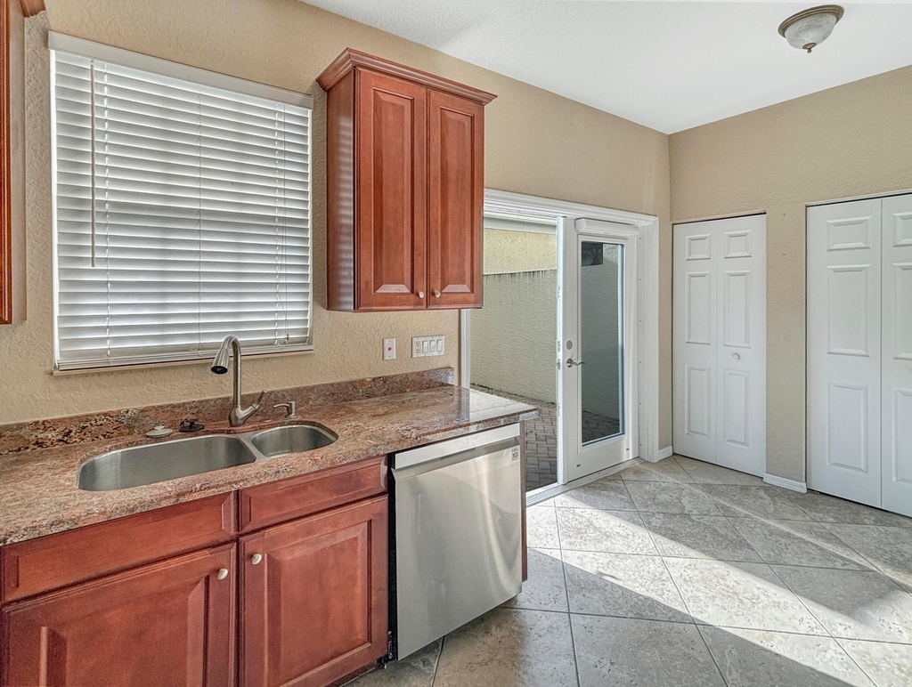 179 E Bay Cedar Circle - Photo 6