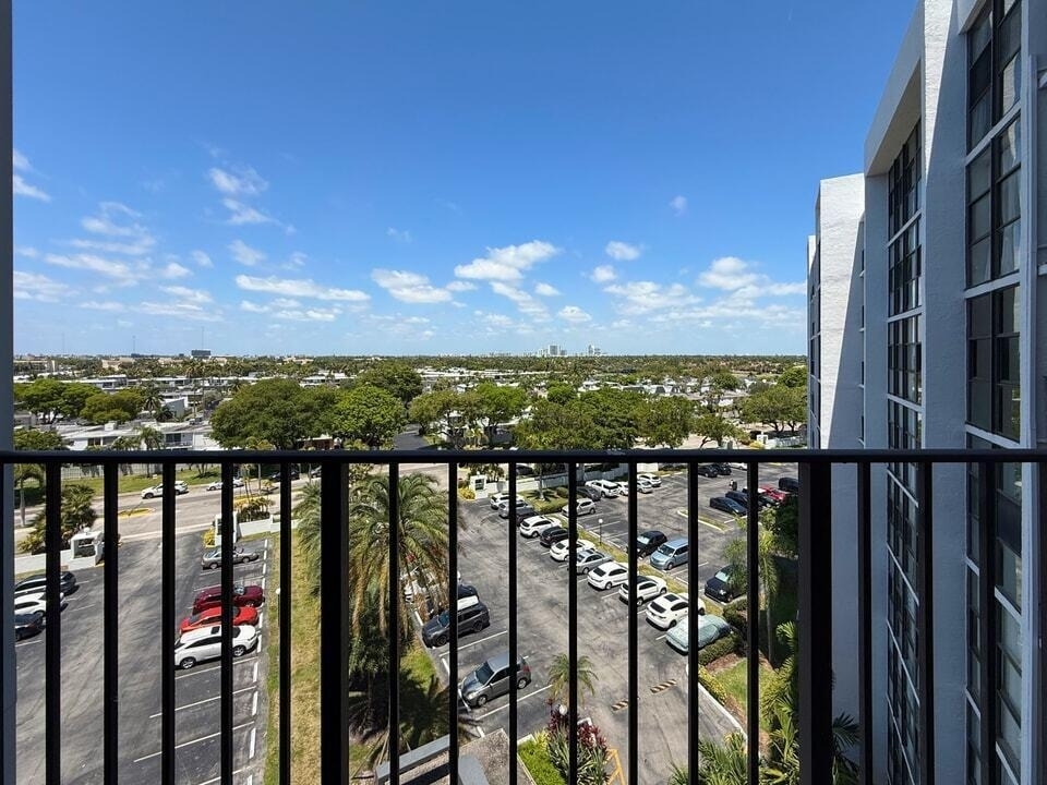 800 Parkview Drive - Photo 22