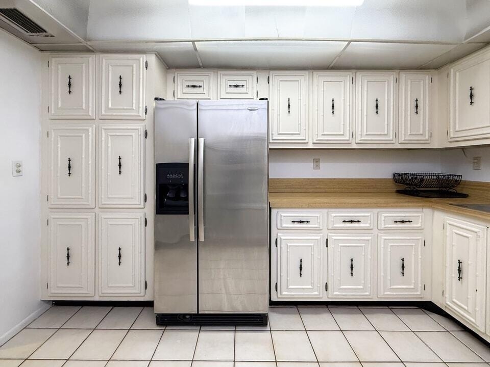 800 Parkview Drive - Photo 8