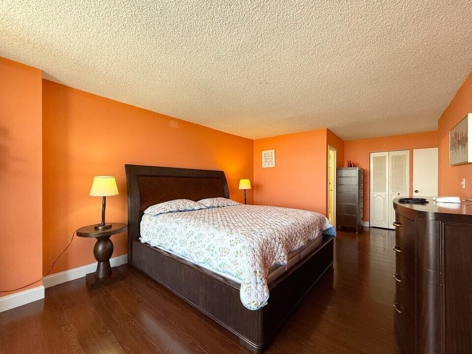 800 Parkview Drive - Photo 12