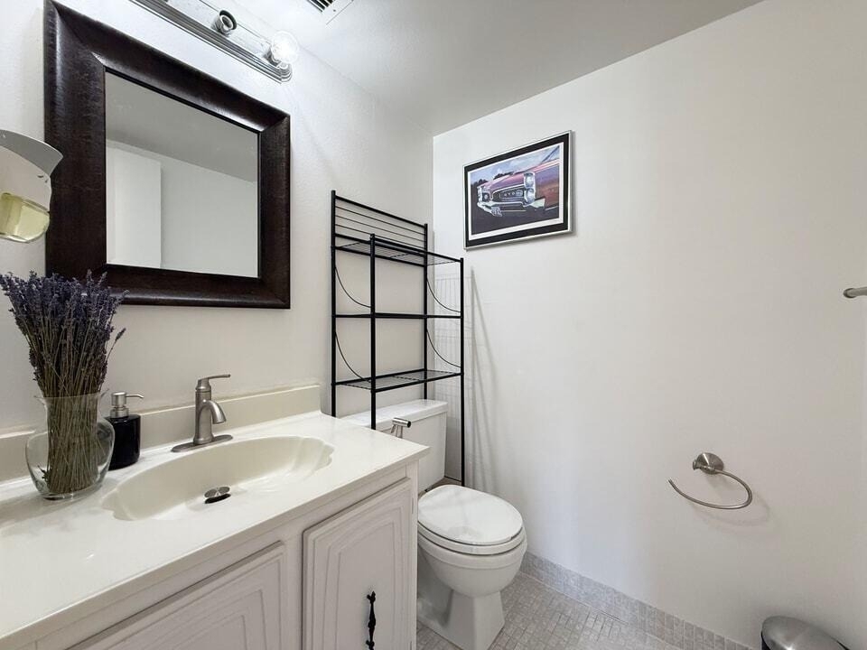 800 Parkview Drive - Photo 20