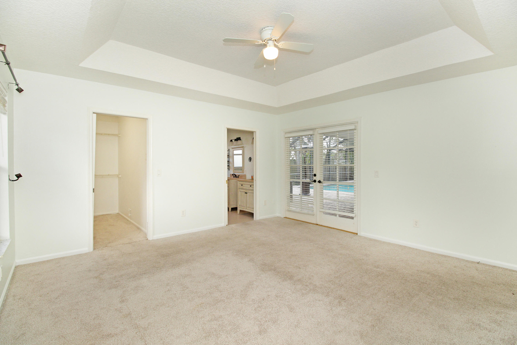 896 Rose Court - Photo 28