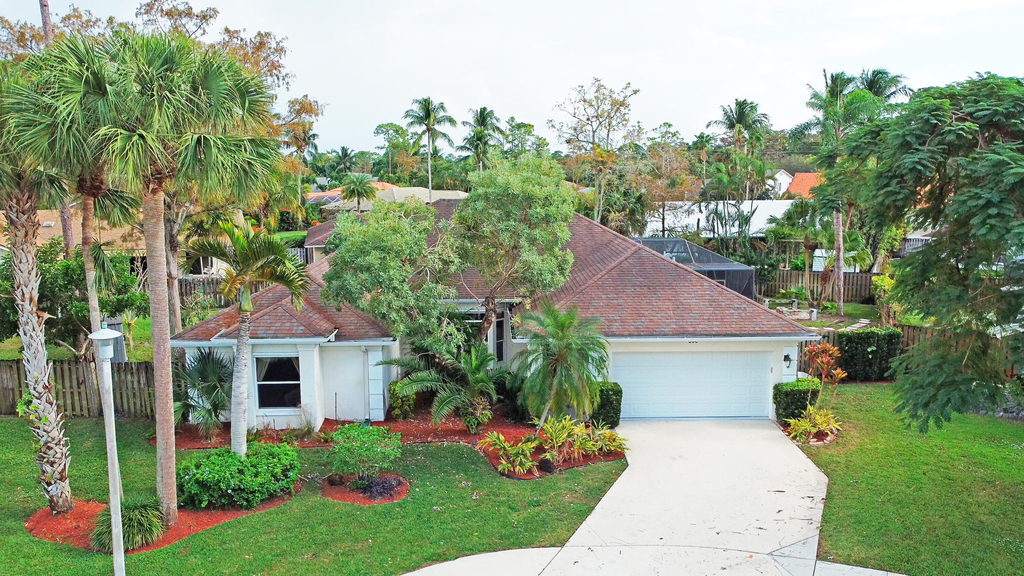 896 Rose Court - Photo 8