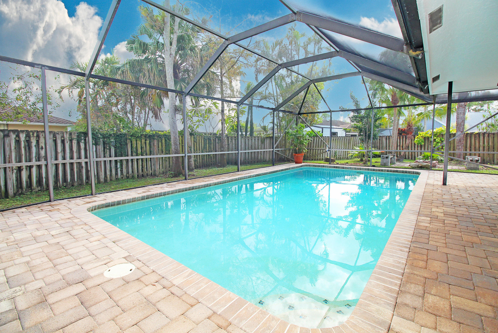 896 Rose Court - Photo 62