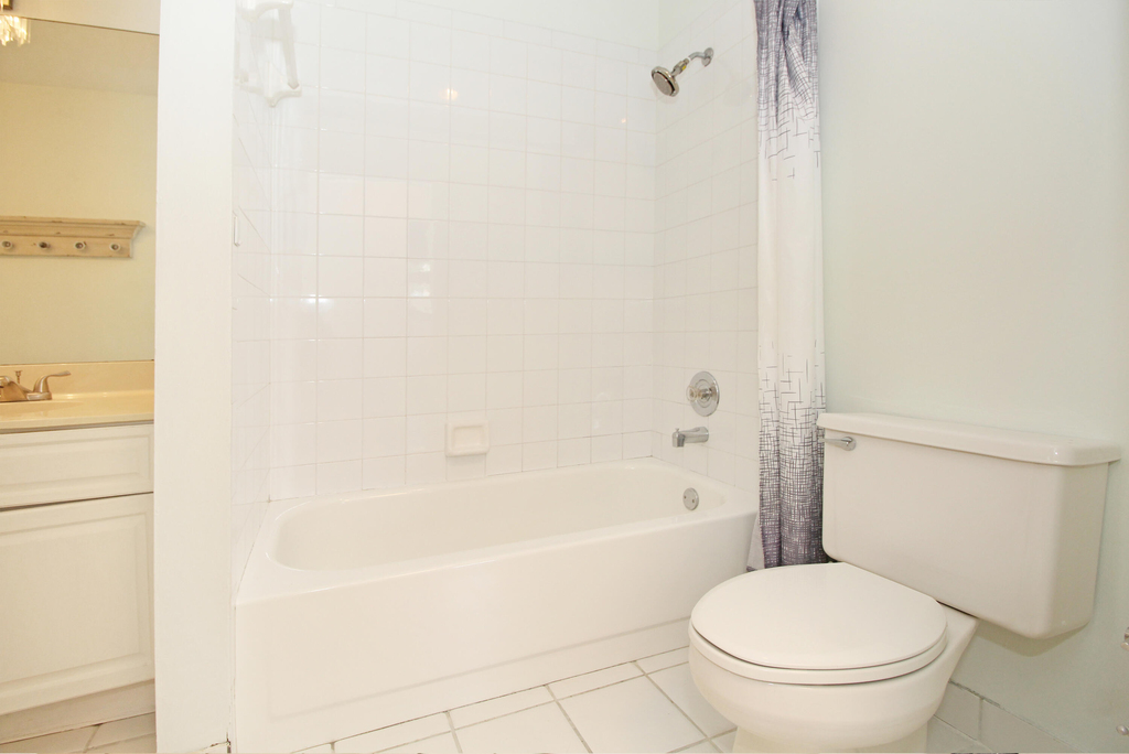 896 Rose Court - Photo 46
