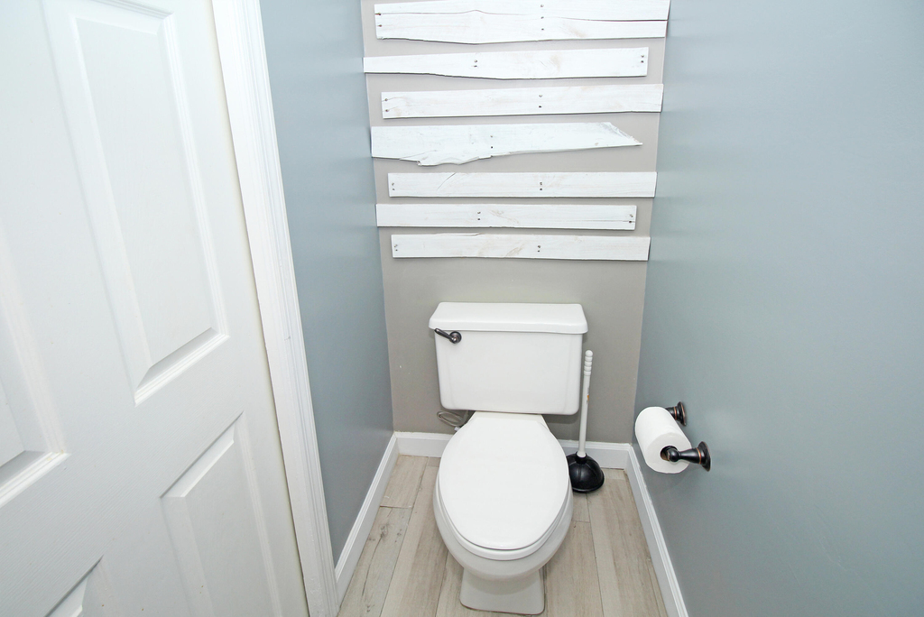 896 Rose Court - Photo 34