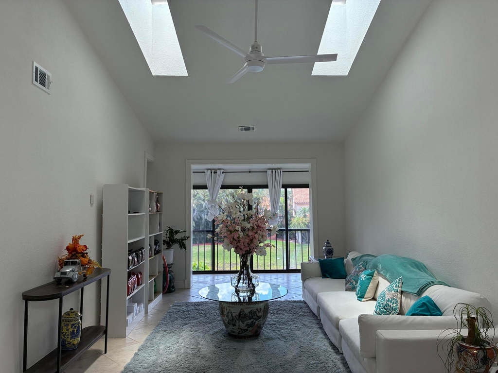 7895 La Mirada Drive - Photo 20