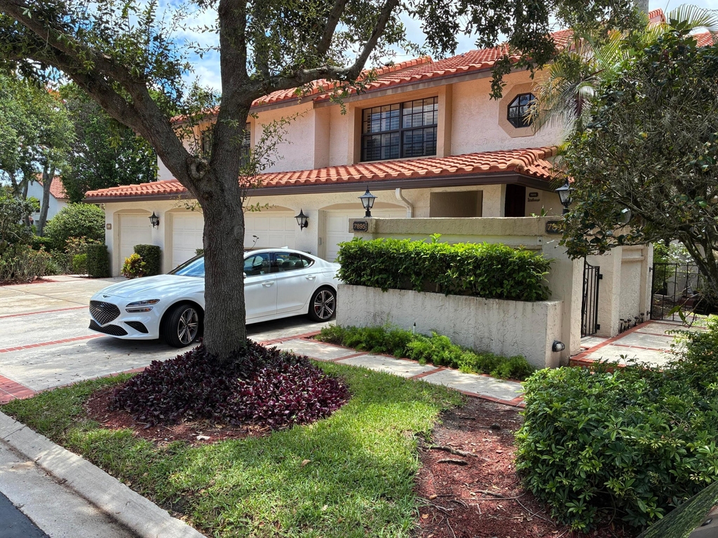 7895 La Mirada Drive - Photo 1
