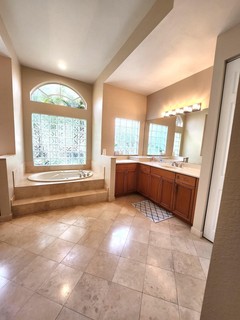 19578 Havensway Court - Photo 9