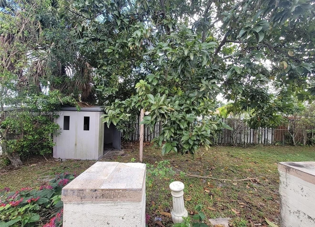 2070 Nw 28th Terrace - Photo 9