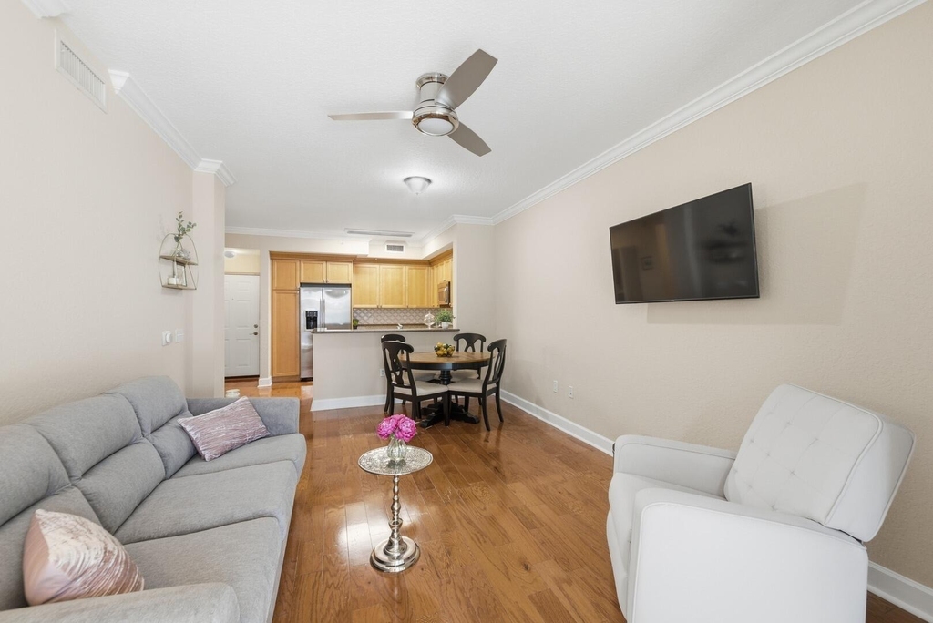 4 Renaissance Way - Photo 4