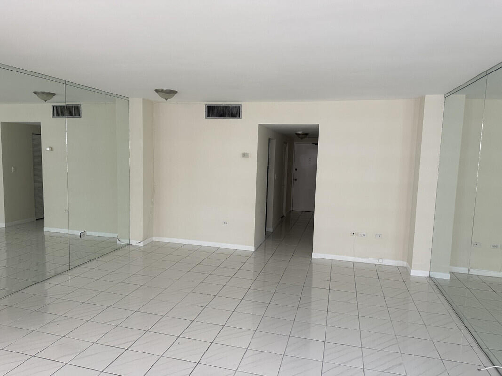 999 Brickell Bay Drive - Photo 4