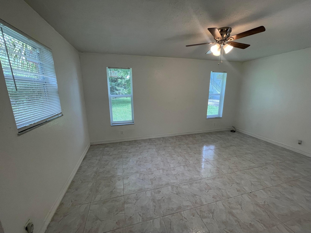 2819 Polk Street - Photo 15