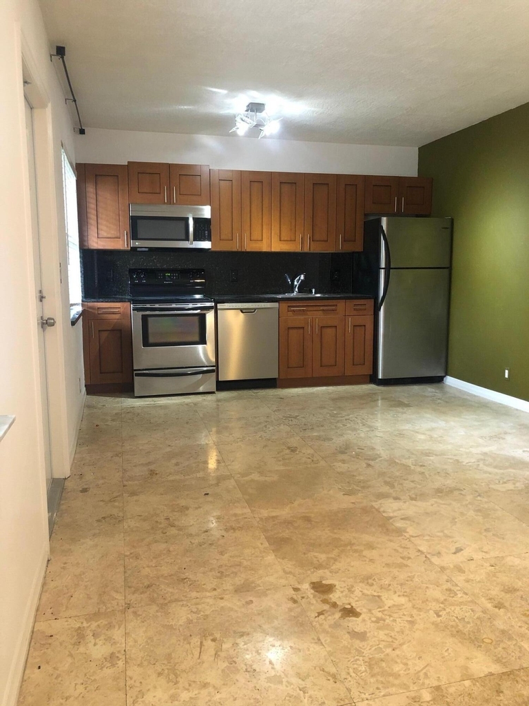 1470 N Dixie Highway - Photo 8