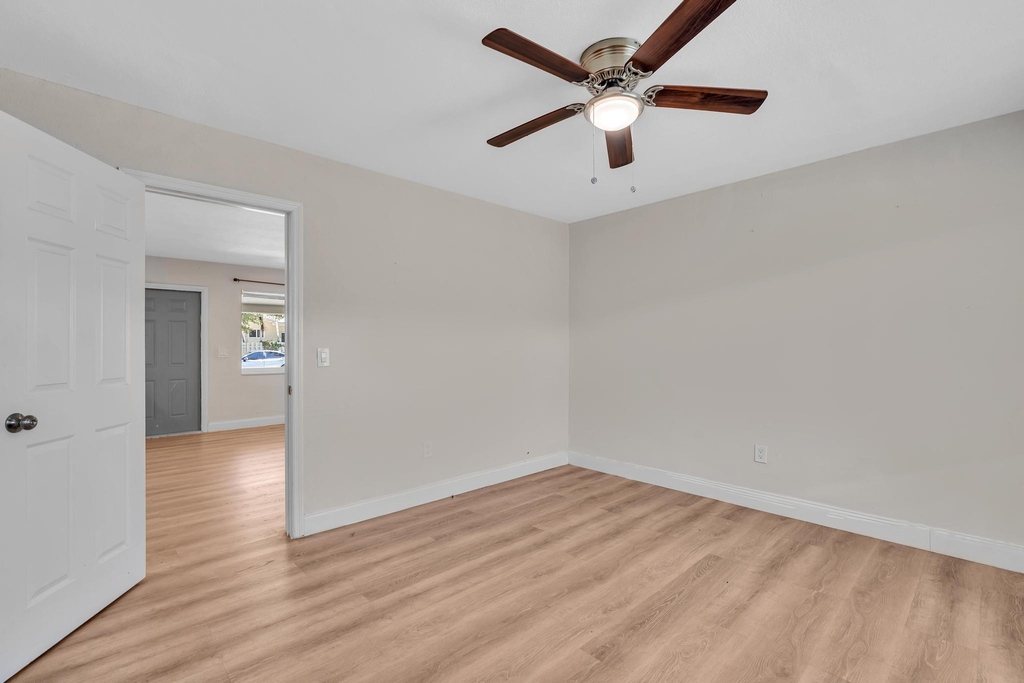 800 Moffett Street - Photo 17
