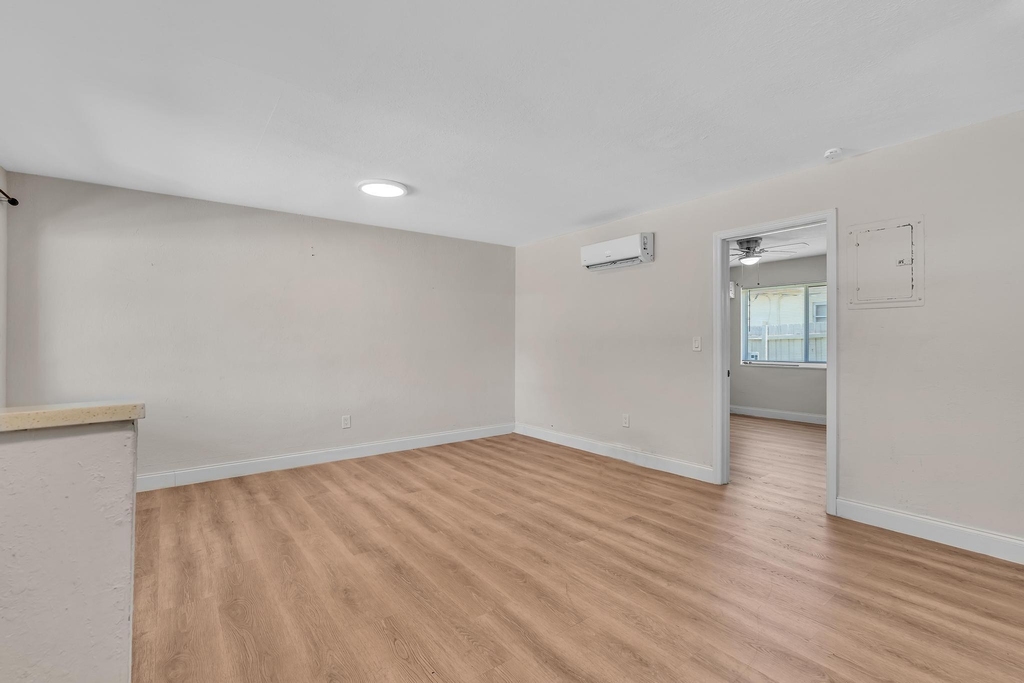 800 Moffett Street - Photo 13