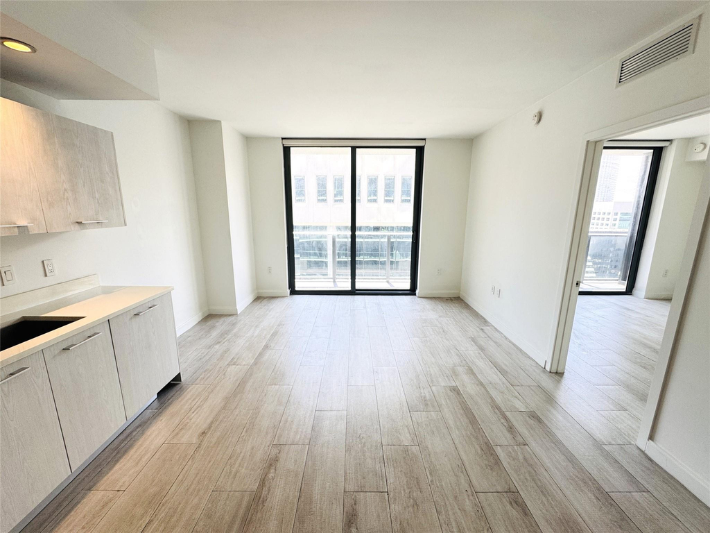 55 Sw 9th Street - Photo 3