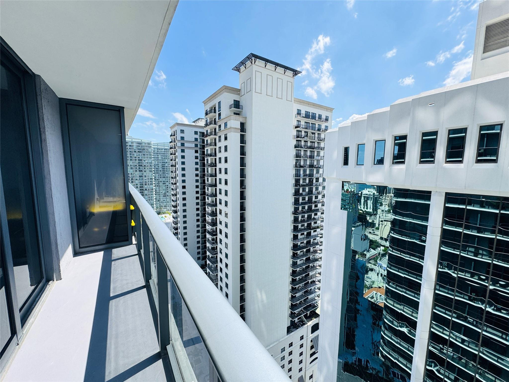 55 Sw 9th Street - Photo 0