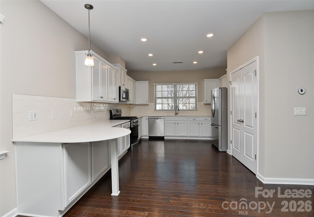 1036 Easley Street - Photo 10